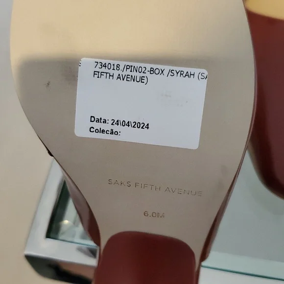 Saks Fifth Ave Patent Leather Wine kittenHeel slingback shoe Size 6 like new WOB - Picture 5 of 8